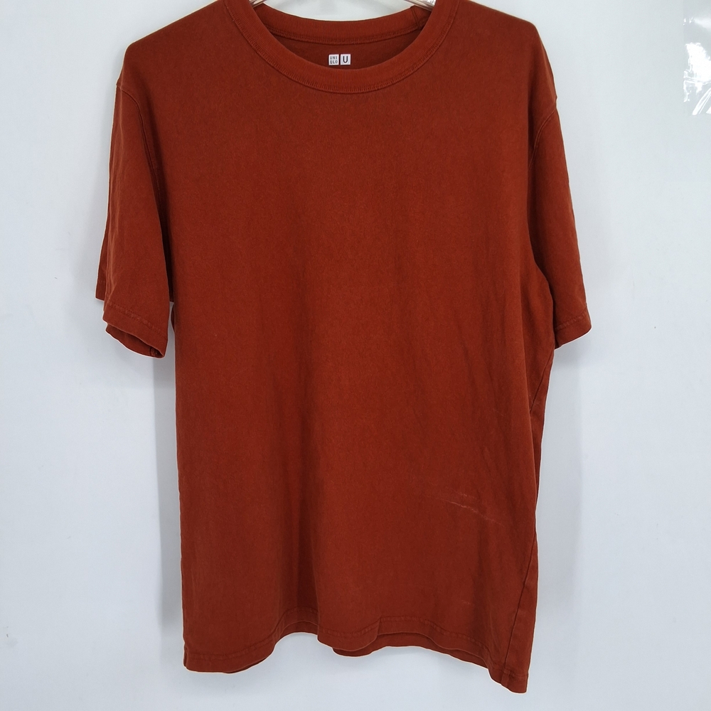 Uniqlo Large Terracotta Crew Neck Tee